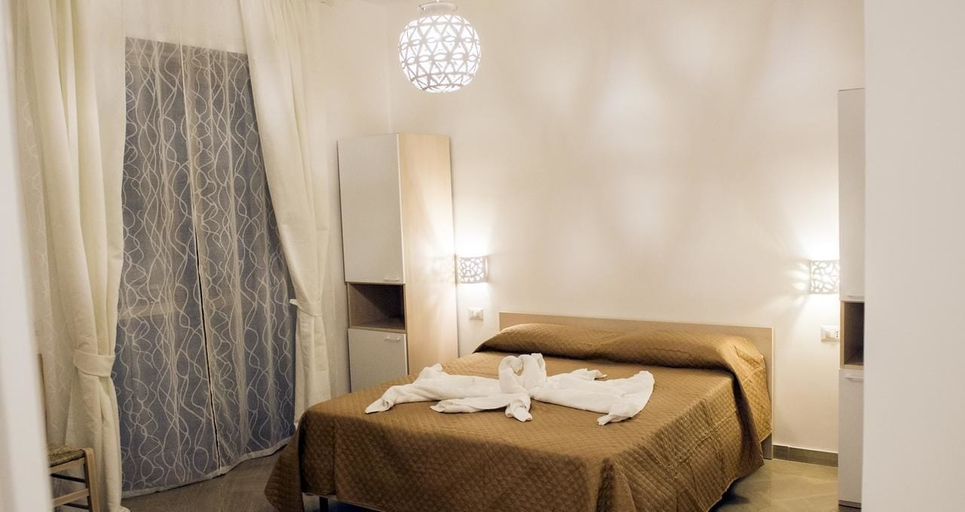 Bedroom 2, Villa Cristina, Lecce