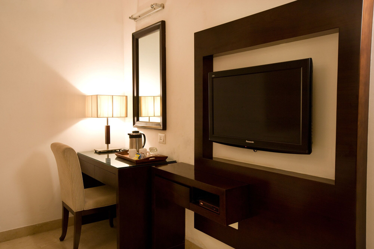 Others 4, Eddison Hotel, Gurgaon