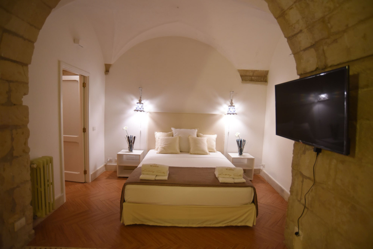 Bedroom 5, Cadelli Luxury Suite, Lecce