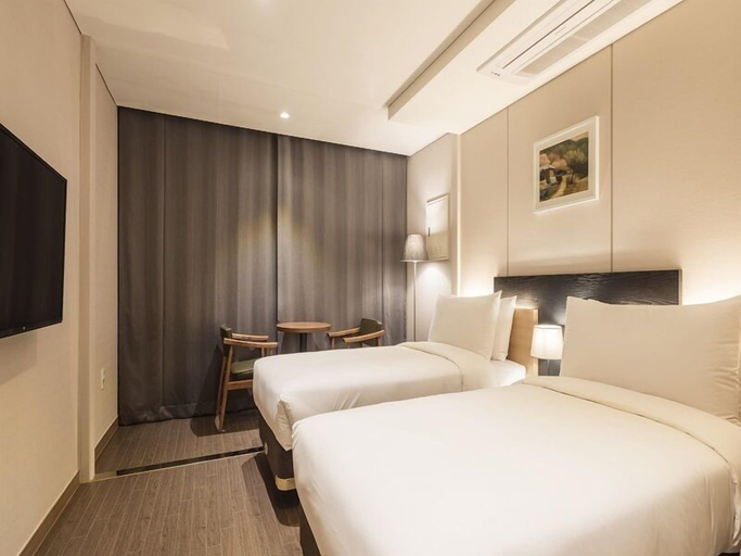 Bedroom 3, The First Stay Hotel, Gangseo
