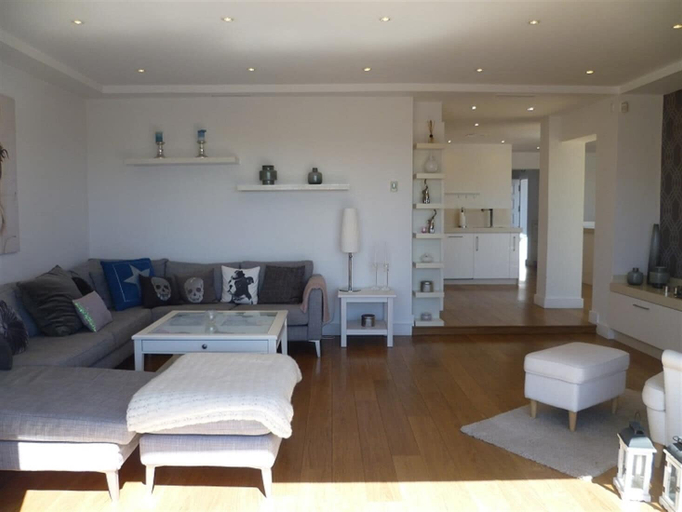 Bedroom 2, Great Beach Side Villa – Semi Heated Pool, Málaga