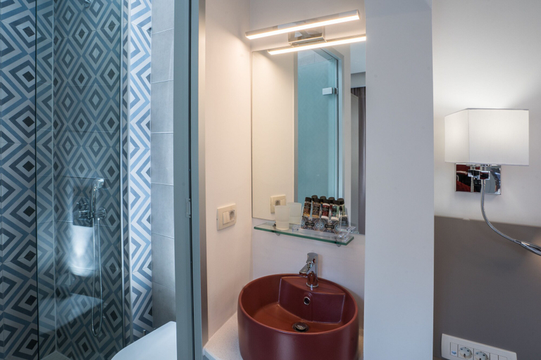 Bathroom 5, Cretan Berry Portou, Crete