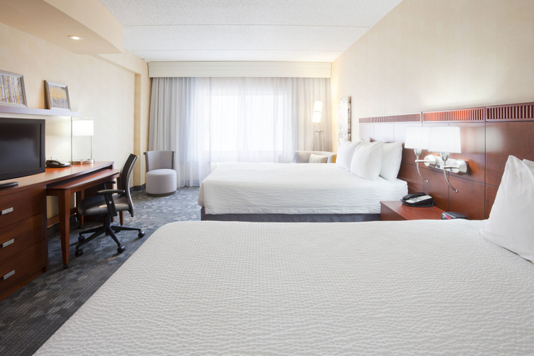 Bedroom 3, Courtyard by Marriott Minneapolis Maple Grove/Arbor Lakes, Hennepin