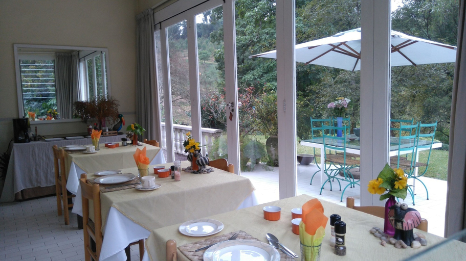 Food & Drinks, Africa's Eden Guesthouse, Umgungundlovu