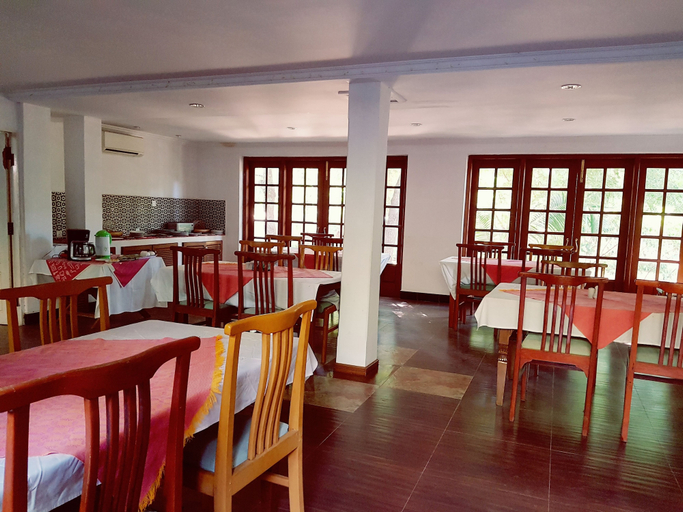 Food & Drinks 4, Thurizza Hotel, Myingyan