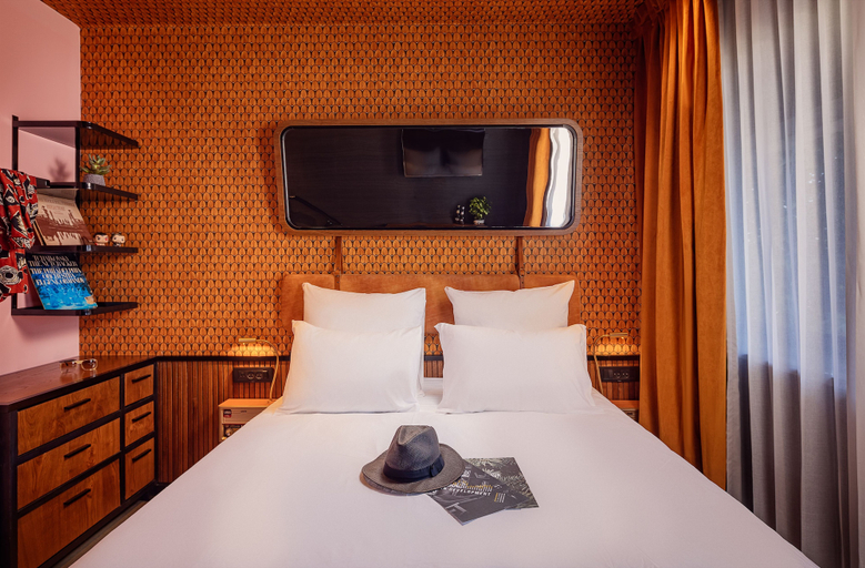 Bedroom 3, Dave Levinsky - Son of a Brown