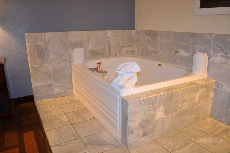 Bathroom 4, Days Inn & Suites by Wyndham Lodi, San Joaquin