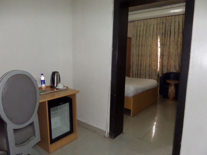 Others 5, Primal Hotel Ikeja GRA, Kosofe