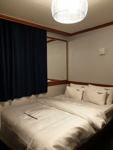 Bedroom 3, Motel Good Guy, Pohang