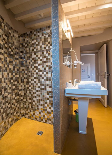 Bathroom 3, Le Château du Bost, Allier