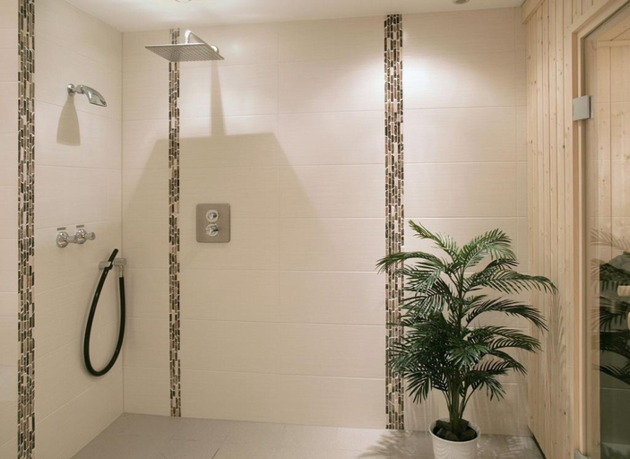 Bathroom 3, Hotel Haus Andrea, Hochsauerlandkreis