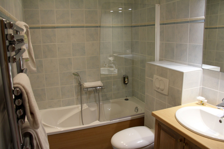 Bathroom 4, La Ferme du Lac, Haute-Savoie