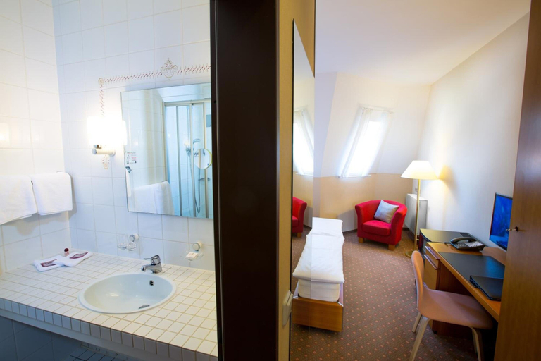 Bathroom 5, Hotel Marienlinde, Warendorf