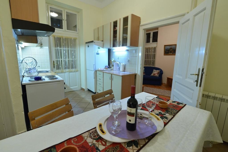 Others 4, Apartment Markovic, Belgrade