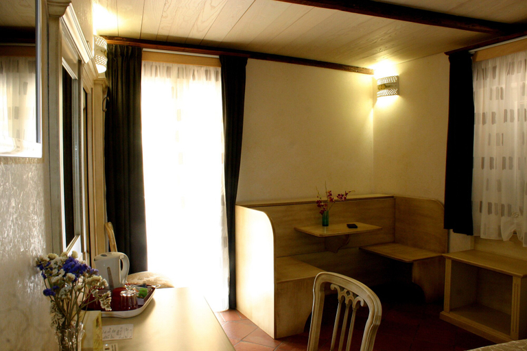 Others 5, Residenza Cardinale, Vibo Valentia