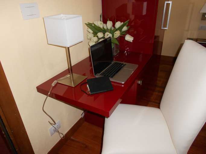 Bedroom 3, Hotel Minerva, Milano