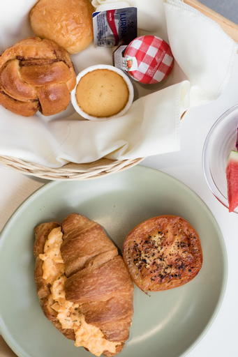 Food & Drinks 14