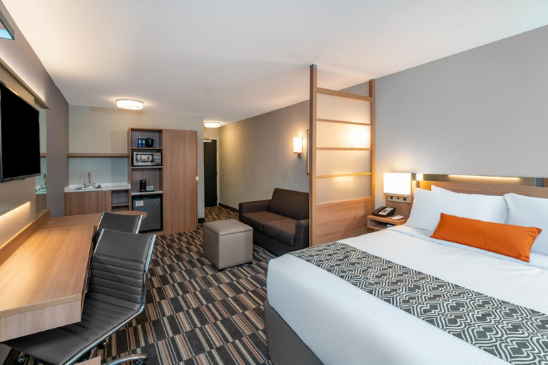Bedroom 3, Microtel Inn & Suites by Wyndham Carlisle, Cumberland