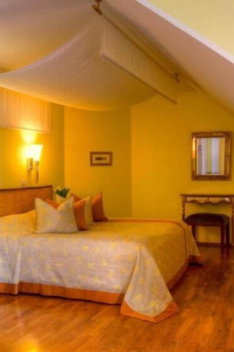 Bedroom 2, Hotel Henry, Erding
