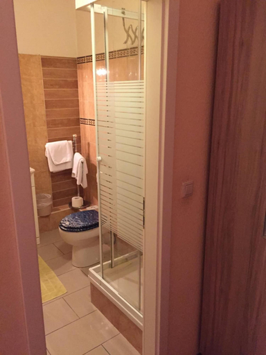 Bathroom 4, Hotel Restaurant Alexandros, Mannheim