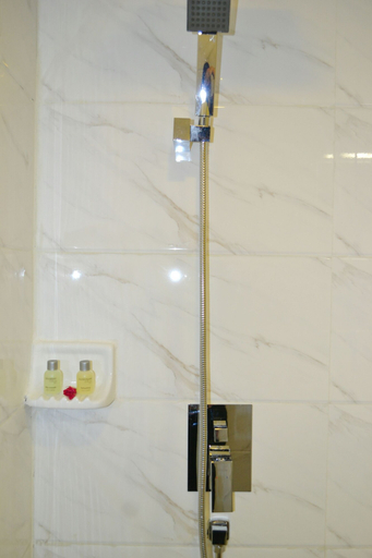 Bathroom 4, Hotel Broadway Yangon, Yangon