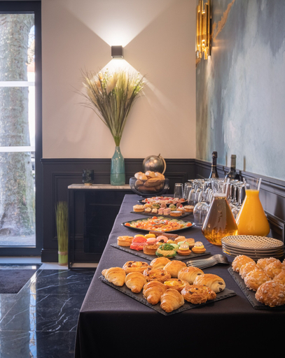 Food & Drinks 5, Mijo's Appartements Hôtel, Val-de-Marne