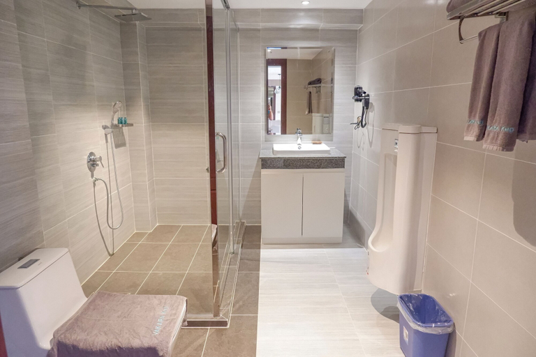 Bathroom 5, Vakara Hotel Kep, Kaeb