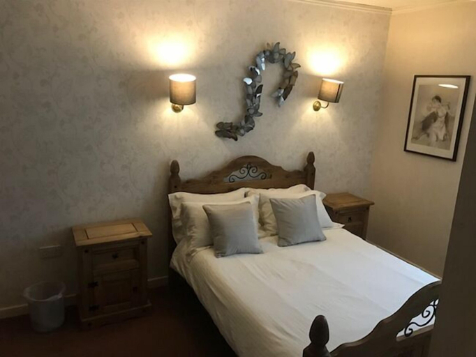 Bedroom 2, The Tayleur Arms, Telford and Wrekin