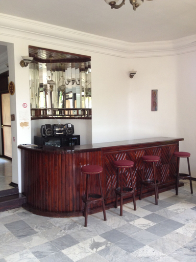 Food & Drinks 5, Roc Heights Lodge, Kanifing