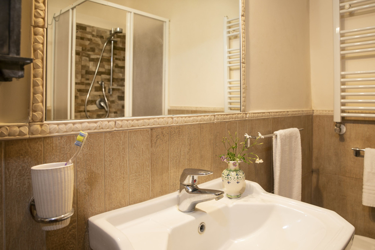Bathroom 4, Agriturismo San Leonardello, Catania