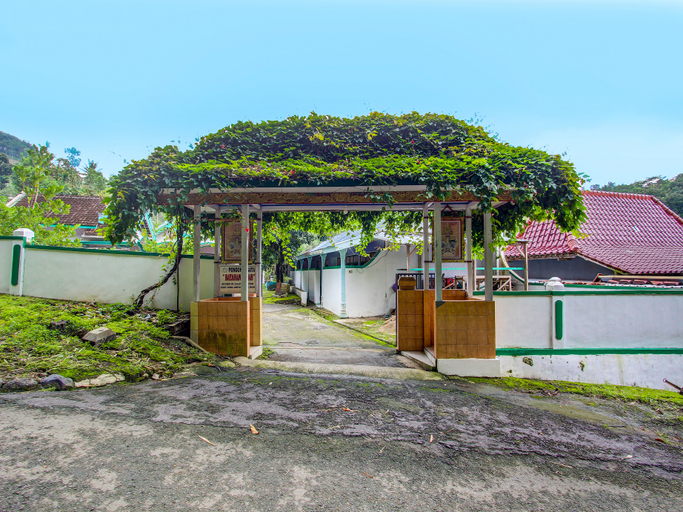 Exterior & Views 2, SPOT ON 92333 Bayanan Indah Guest House, Sragen