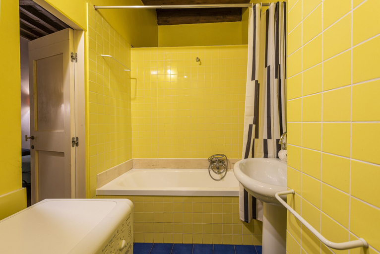Bathroom 4, Pitti Studio by Mmega, Florence