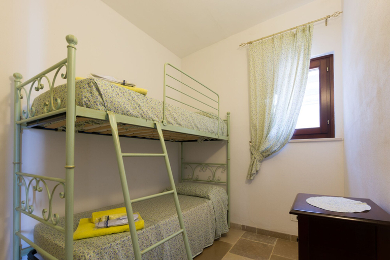 Bedroom 3, Lamia Sole, Brindisi