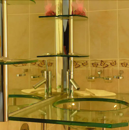 Bathroom 3, DeSalis Hotel London Stansted, Essex