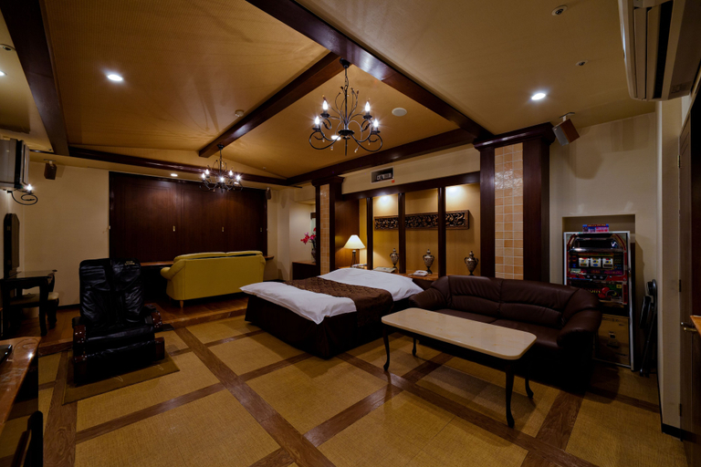 Bedroom 4, Hotel Fine Garden Toyonaka Itami Airport, Toyonaka
