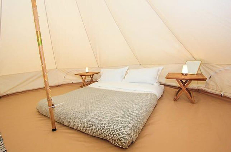 Bedroom 4, 14 'zosma' Bell Tent Glamping Anglesey, Gwynedd