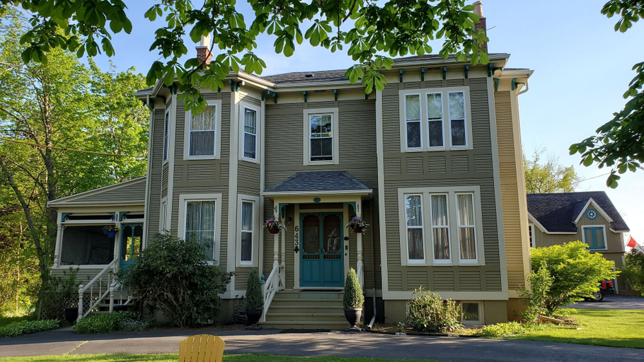 Exterior & Views 2, The Lark & Loon Inn, Annapolis