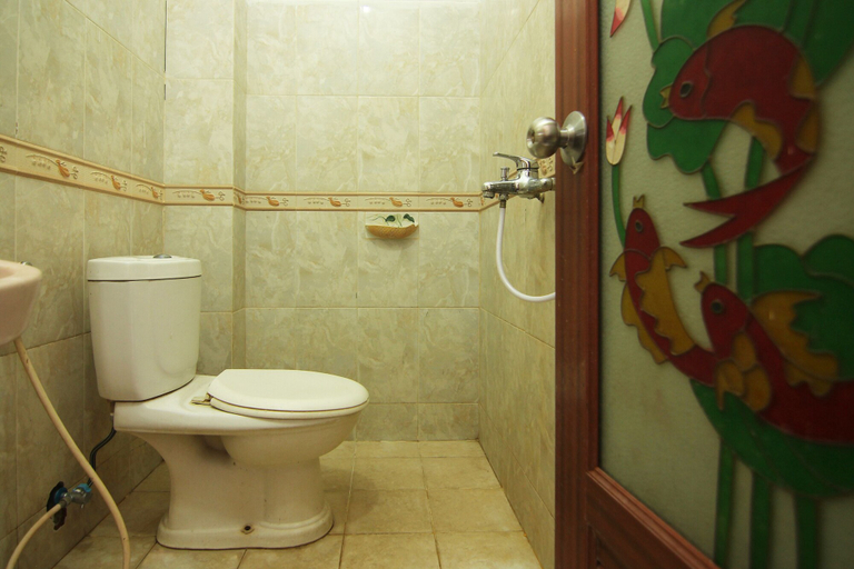 Bathroom 4, OYO 1456 Hotel Garuda, Central Lampung
