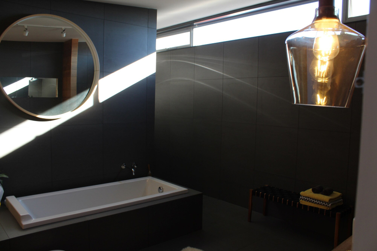 Bathroom, Signature on Gunn, Devonport