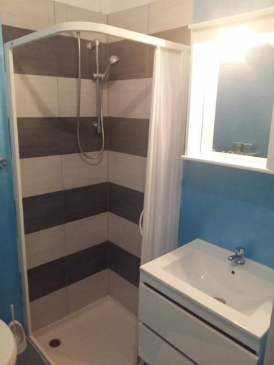 Bathroom, Hotel Meridiana, Parma
