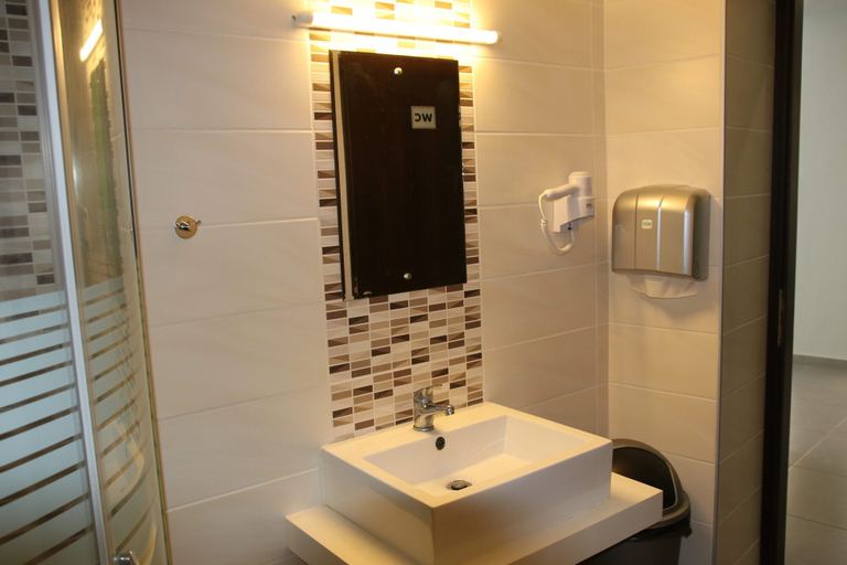 Bathroom 3, Hotel Sonia, South Aegean