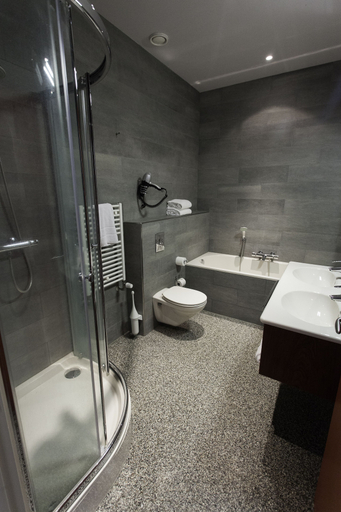 Bathroom 3, Leerhotel Het Klooster, Amersfoort