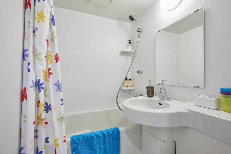 Bathroom, FC House Shibuya 202, Shibuya