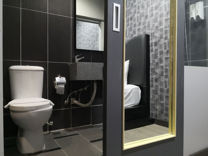 Bathroom 2, Vivids Hotel, Kuala Lumpur