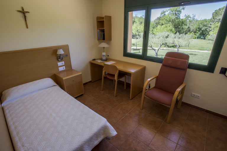 Bedroom 3, Hotel Casa Santa Elena, Girona