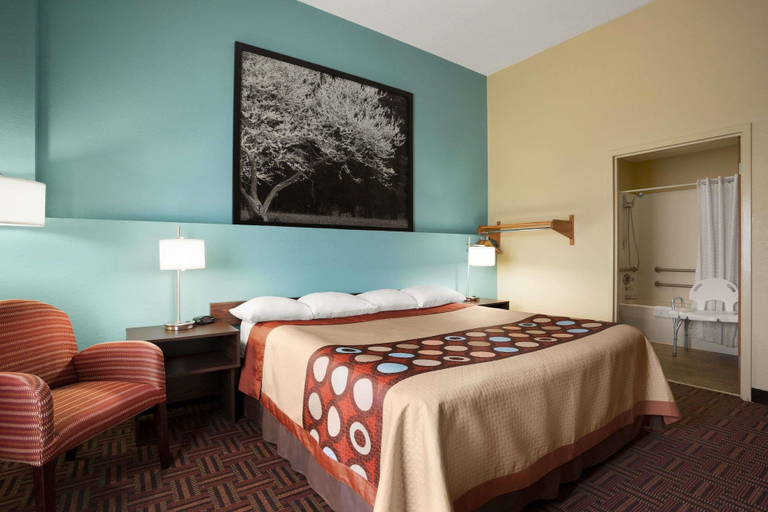 Bedroom 3, Super 8 by Wyndham Marion, Williamson