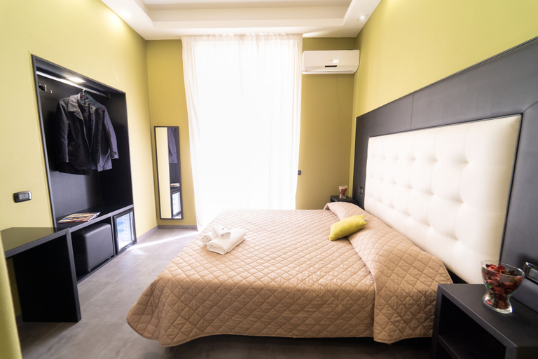 Bedroom 3, Royal Art House H Duomo by ClaPa Group Dislocated Hospitality, Napoli