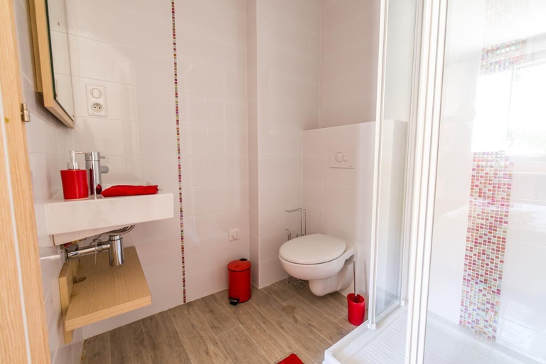 Bathroom 5, Hotel A Sant'Anna, Haute-Corse