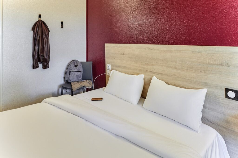 Bedroom 2, HotelF1 Lyon Solaize, Rhône