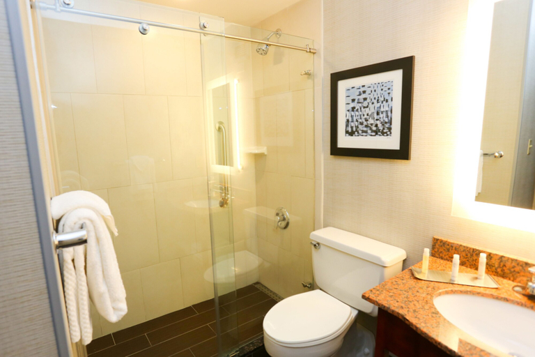 Bathroom 5, Wyndham Garden Westlake, Cuyahoga